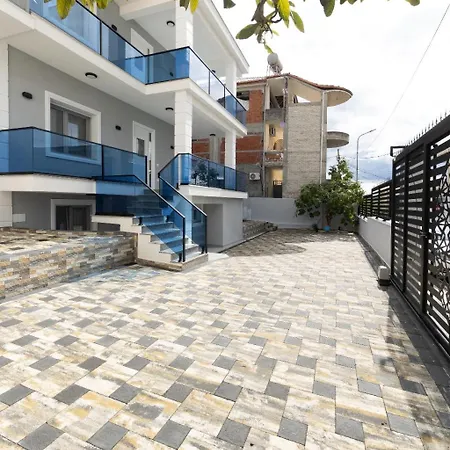 וילה Royal טיראנה